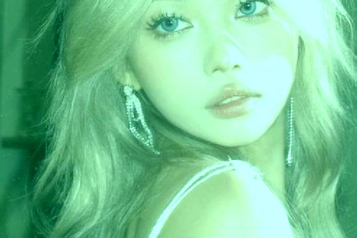 Olivia, 36, a platinum blonde dark-eyed asian companion based in Yangfangkou. Offering OWO, Duos, Roleplay. Available for incall and outcall, day and evening...
