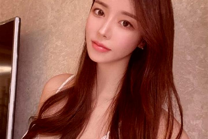 Olivia, 36 — Escort in Bai anba, China