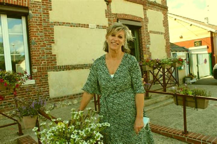 Olivia, 36 — Escort in Berville-sur-Seine, France