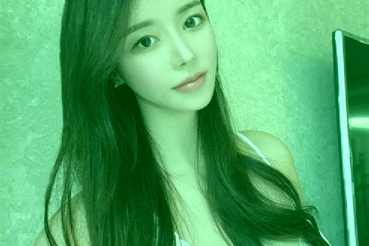 Olivia, 36 — Escort in Ditang, China