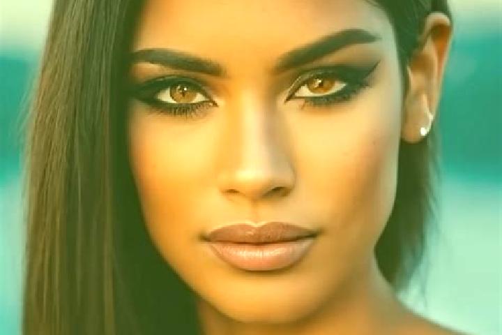 Olivia, 37, a brunette amber-eyed latina companion based in Lobbes. Offering Travel Companion, Girlfriend Experience, Fetish, Domination. Available for incal...