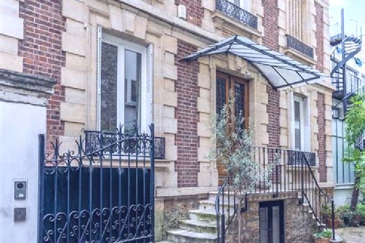 Olivia, 37 — Escort in Auteuil, France