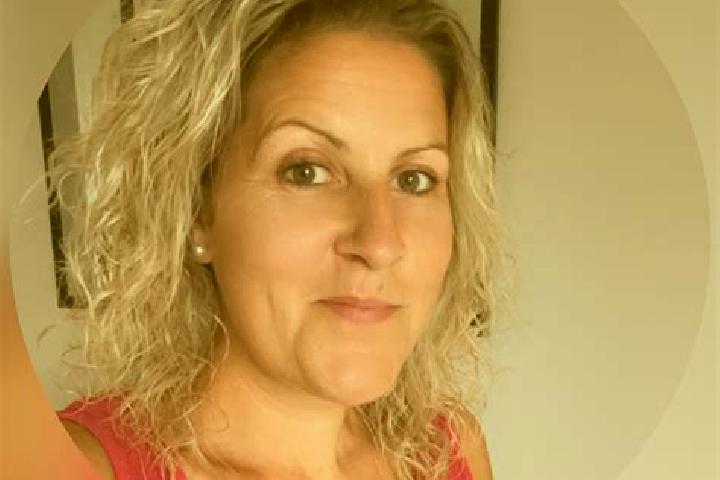 Olivia, 37 — Escort in Neuville-sur-Escaut, France