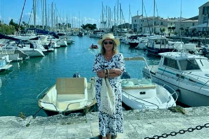 Olivia, 37 — Escort in Virieu, France
