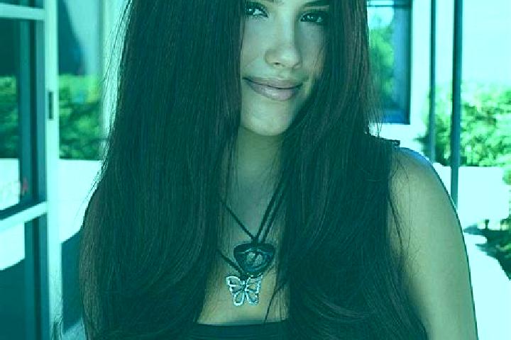 Olivia, 38, a auburn dark-eyed latina companion based in Goltoft. Offering A-Level, Domination, Girlfriend Experience, Couples. Available for incall and outc...