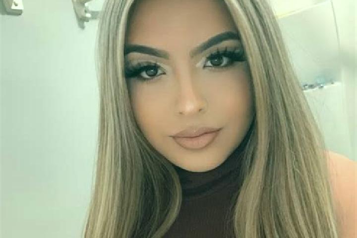Olivia, 38, a blonde hazel-eyed latina companion based in Kalat. Offering Overnight, Tantra, Fetish, Erotic Massage, Prostate Massage. Available for incall a...