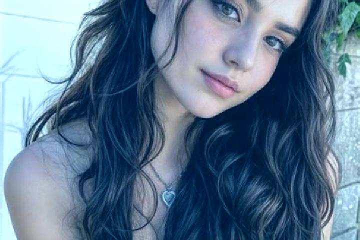 Olivia, 38, a chestnut hazel-eyed middle eastern companion based in Weiping. Offering A-Level, OWO, Striptease, Girlfriend Experience. Available for incall a...