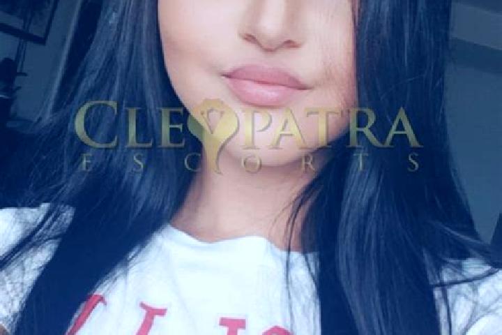 Olivia, 38, a red blue-eyed indian companion based in Sumbermanjing Krajan. Offering GFE, Deep French Kissing, OWO, Party Girl, Fetish. Available for incall ...