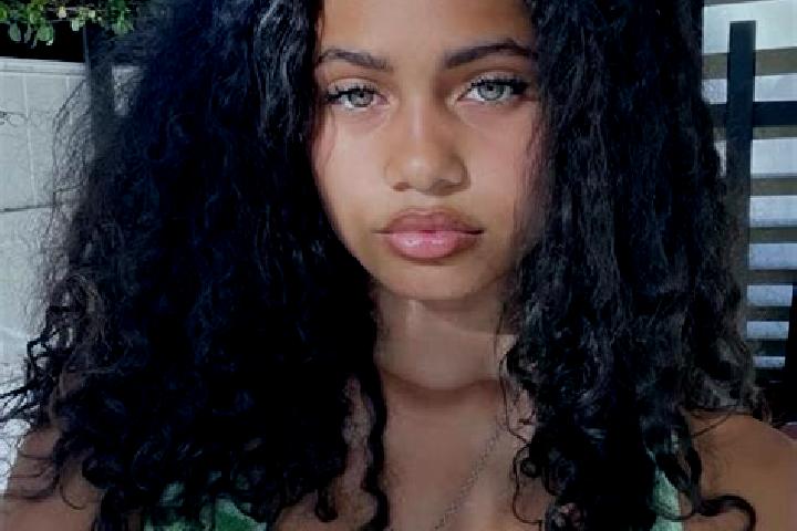 Olivia, 38, a red green-eyed mixed companion based in Samoreau. Offering OWO, Travel Companion, Striptease, Dinner Date. Available for incall and outcall, ov...