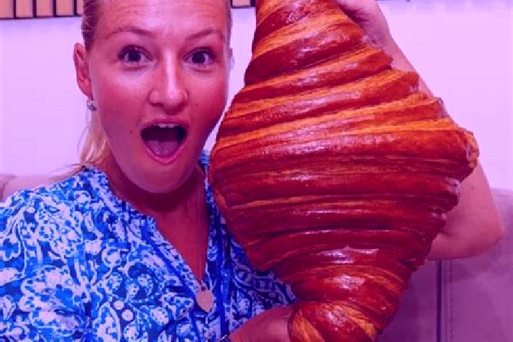 Olivia, 38 — Escort in Burglen, Switzerland