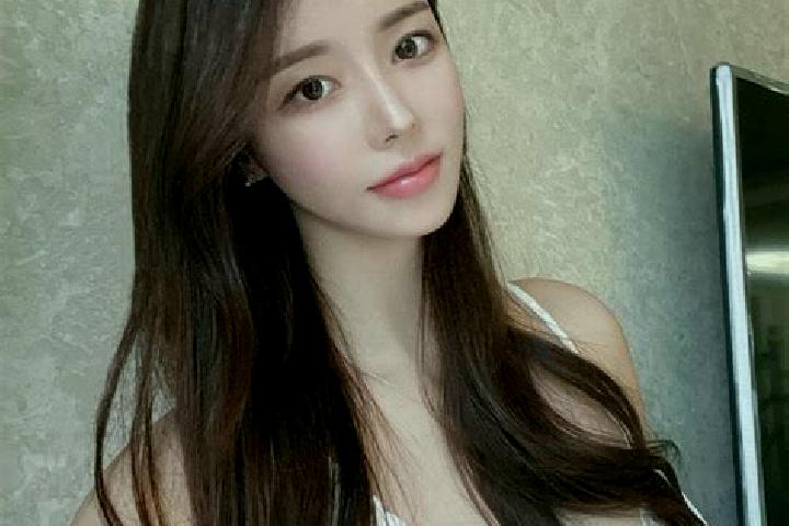 Olivia, 38 — Escort in Diaofang, China