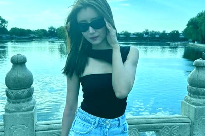 Olivia, 38 — Escort in Xiaohui, China