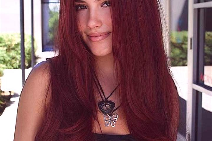 Olivia, 39, a auburn dark-eyed latina companion based in Hadol. Offering Erotic Massage, A-Level, BDSM. Available for incall and outcall, day and evening dates.