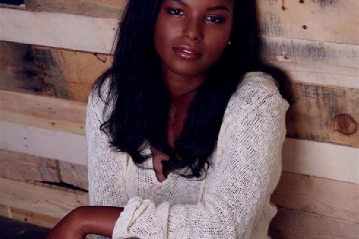 Olivia, 39, a blonde dark-eyed ebony companion based in Hambantota. Offering Roleplay, 69, Party Girl. Available for incall and outcall, day and evening dates.