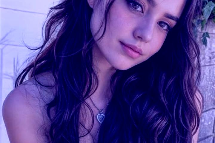 Olivia, 39, a brunette hazel-eyed european companion based in Tuljapur. Offering Dinner Date, Prostate Massage, OWO. Available for incall and outcall, day an...