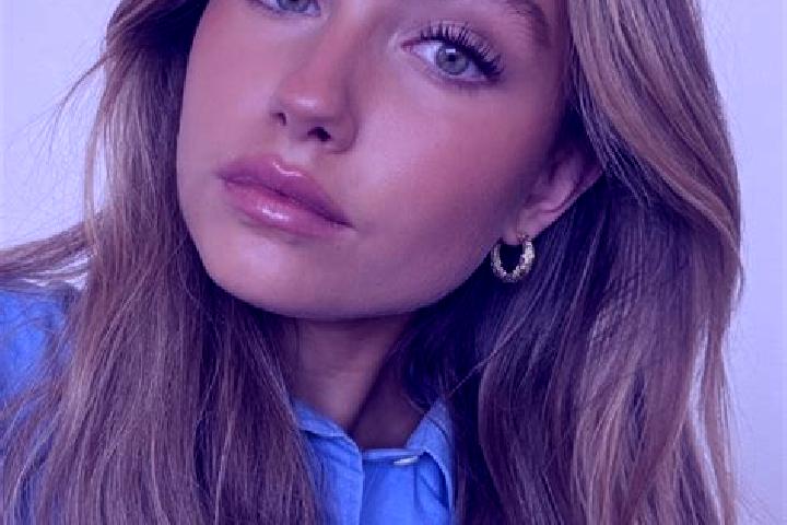 Olivia, 39, a dark blonde green-eyed indian companion based in Biluu. Offering Party Girl, BDSM, Roleplay, Deep French Kissing, Erotic Massage. Available for...