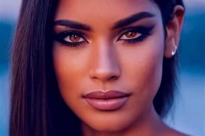 Olivia, 39, a dark blonde green-eyed latina companion based in Flax Bourton. Offering Dinner Date, A-Level, Domination, Girlfriend Experience, Fetish. Availa...