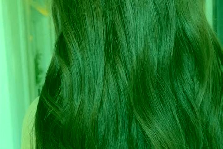 Olivia, 39, a red brown-eyed european companion based in Rathian. Offering Erotic Massage, Domination, Prostate Massage. Available for incall and outcall, ov...