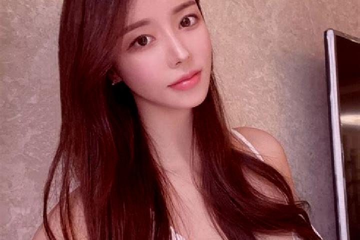 Olivia, 39 — Escort in Bahaodi, China