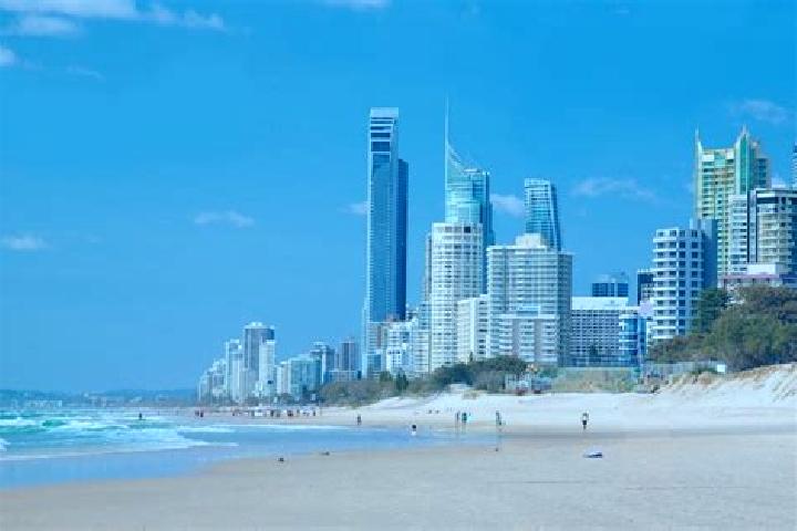 Olivia, 39 — Escort in Currumbin Waters, Australia
