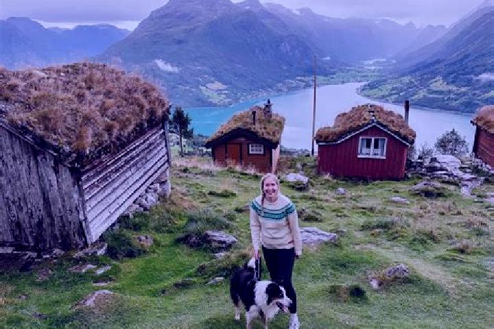 Olivia, 39 — Escort in Vikevag, Norway
