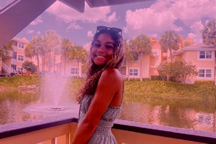 Olivia, 39 — Escort in West Elmira, United States