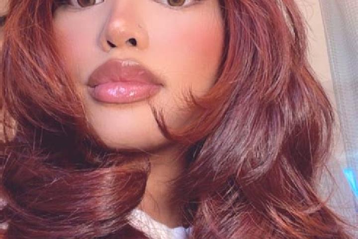 Penelope, 20, a auburn hazel-eyed latina companion based in Zaros. Offering Roleplay, Deep French Kissing. Available for incall and outcall, overnight bookin...