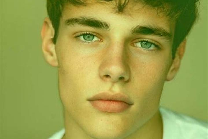 Penelope, 20, a black brown-eyed caucasian companion based in Santa Elena. Offering OWO, Fetish, Deep French Kissing. Available for incall and outcall, day a...
