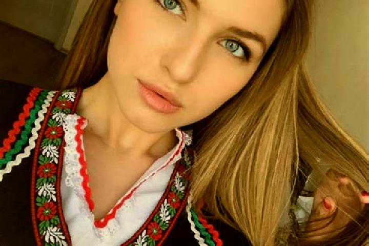 Penelope, 20, a brunette green-eyed slavic companion based in Lubok China. Offering Domination, CIM, Dinner Date, Couples. Available for incall and outcall, ...