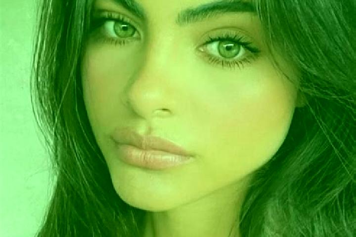 Penelope, 20, a brunette grey-eyed indian companion based in Advance. Offering Domination, Dinner Date, GFE. Available for incall and outcall, day and evenin...