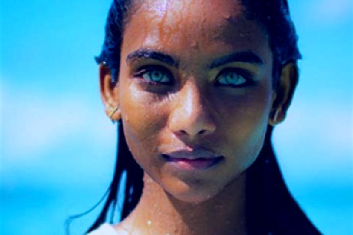 Penelope, 20, a chestnut blue-eyed indian companion based in Valea Parului. Offering CIM, Roleplay, Domination, Striptease. Available for incall and outcall,...
