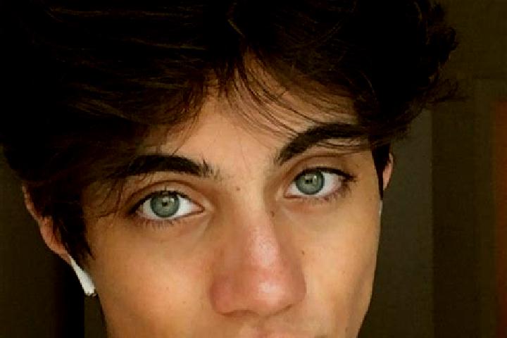 Penelope, 20, a chestnut grey-eyed caucasian companion based in Ahigal. Offering Erotic Massage, BDSM, Dinner Date, Deep French Kissing. Available for incall...