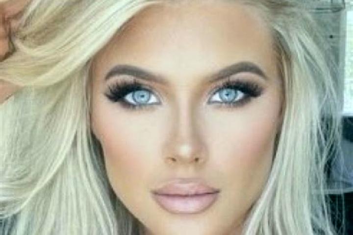 Penelope, 20, a platinum blonde dark-eyed caucasian companion based in Danbe. Offering Erotic Massage, Duos, OWO. Available for incall and outcall, day and e...