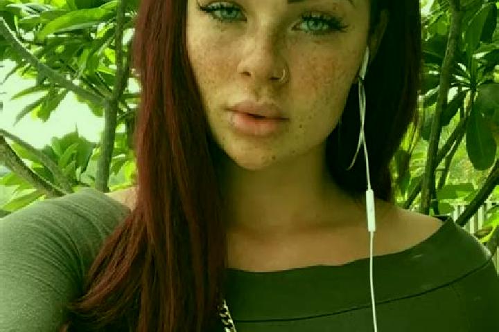 Penelope, 20, a red dark-eyed caribbean companion based in Refahiye. Offering Couples, GFE. Available for incall and outcall, day and evening dates.
