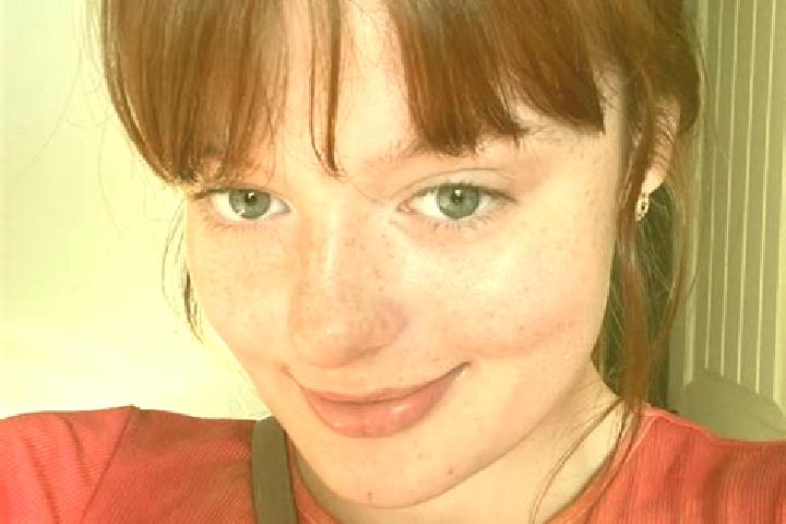 Penelope, 20, a red dark-eyed mixed companion based in Gramastetten. Offering Girlfriend Experience, CIM, BDSM, Duos, Prostate Massage. Available for incall ...