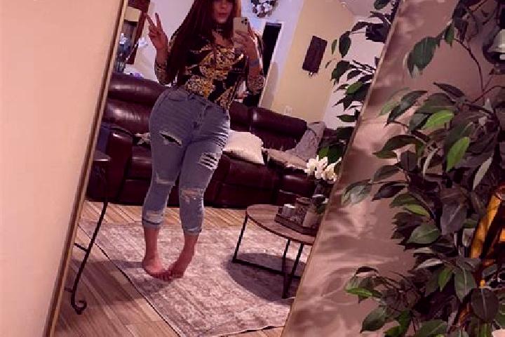 Penelope, 20 — Escort in Black Earth, United States