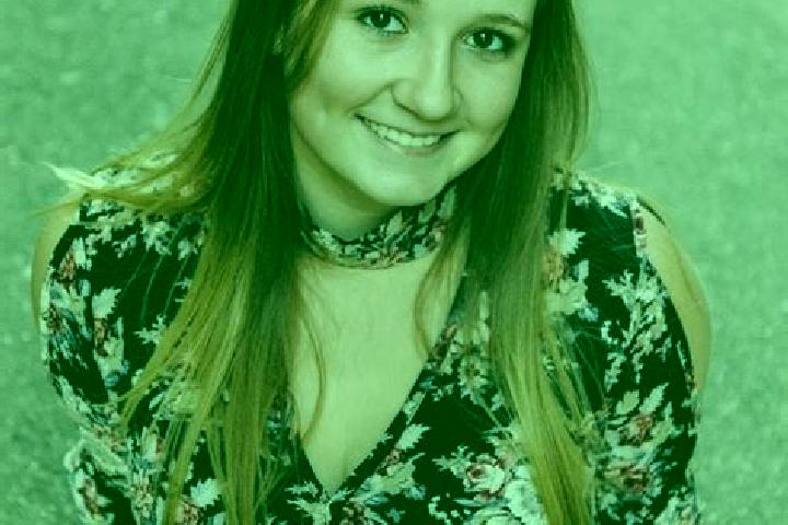Penelope, 20 — Escort in Moultonborough, United States