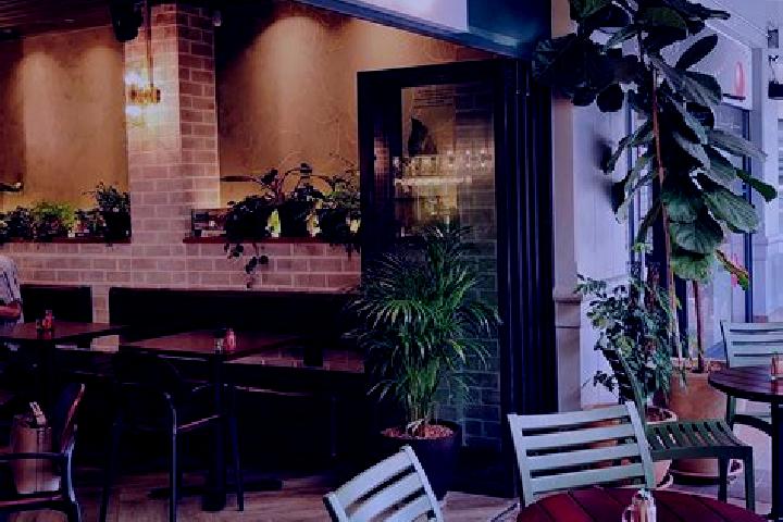 Penelope, 20 — Escort in West Coast Village, Singapore