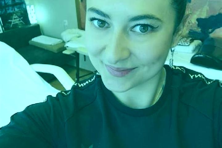 Penelope, 21, a black brown-eyed caucasian companion based in Chavarria Nuevo. Offering Roleplay, Tantra, Fetish, Travel Companion, Party Girl. Available for...