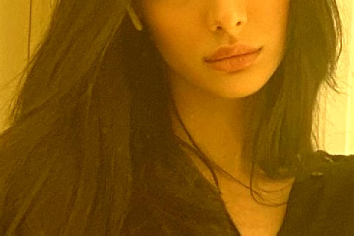 Penelope, 21, a black dark-eyed middle eastern companion based in Penyige. Offering Striptease, GFE, Travel Companion, A-Level. Available for incall and outc...