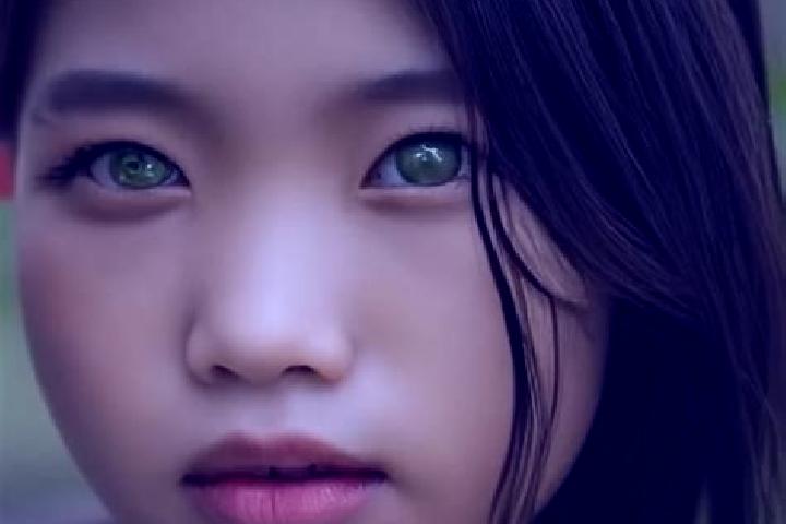 Penelope, 21, a black green-eyed asian companion based in Kelenfoeld. Offering Fetish, Duos, Erotic Massage. Available for incall and outcall, day and evenin...