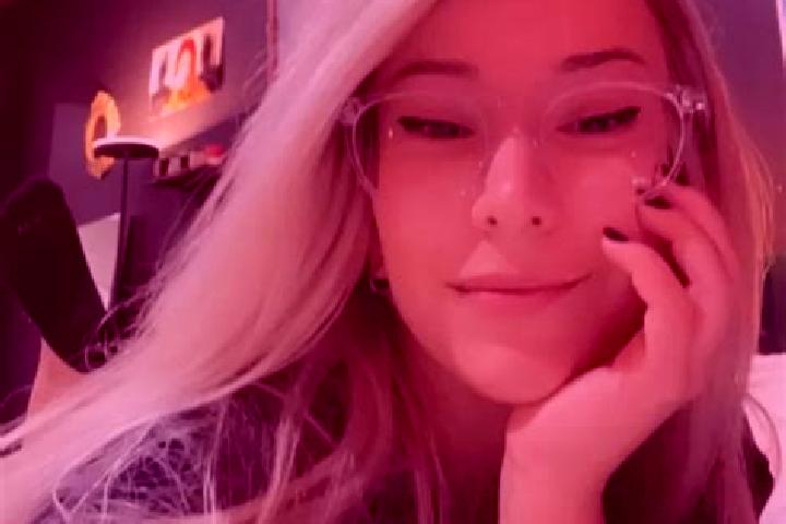Penelope, 21, a blonde dark-eyed mixed companion based in Gugao. Offering Overnight, Fetish, OWO, Dinner Date. Available for incall and outcall, day and even...