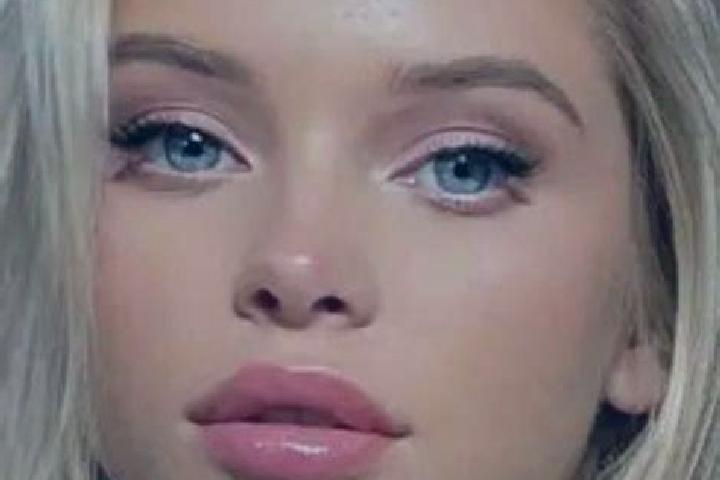 Penelope, 21, a blonde grey-eyed european companion based in Shooli Bazar. Offering Deep French Kissing, Dinner Date, Massage. Available for incall and outca...