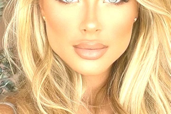 Penelope, 21, a blonde hazel-eyed latina companion based in Nichinan. Offering Girlfriend Experience, Travel Companion, Dinner Date, A-Level. Available for i...