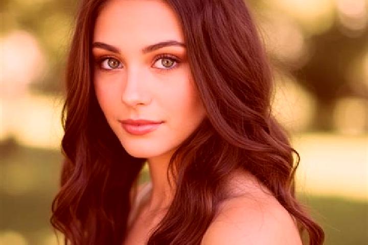 Penelope, 21, a dark blonde hazel-eyed caucasian companion based in Seedorf. Offering Tantra, OWO, Duos, Party Girl. Available for incall and outcall, overni...