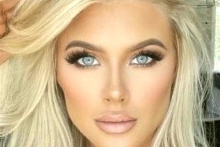 Penelope, 21, a platinum blonde amber-eyed slavic companion based in Fonte Lima. Offering Girlfriend Experience, Deep French Kissing, OWO. Available for inca...