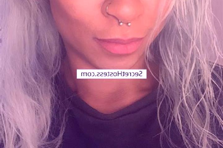 Penelope, 21 — Escort in Columbus Grove, United States