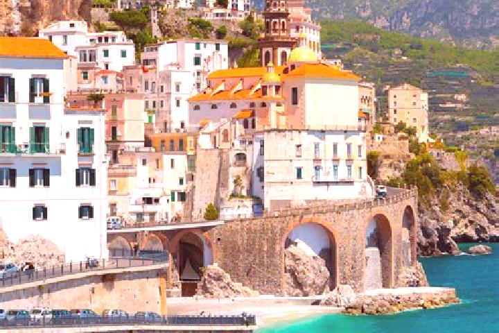 Penelope, 21 — Escort in Materdomini, Italy