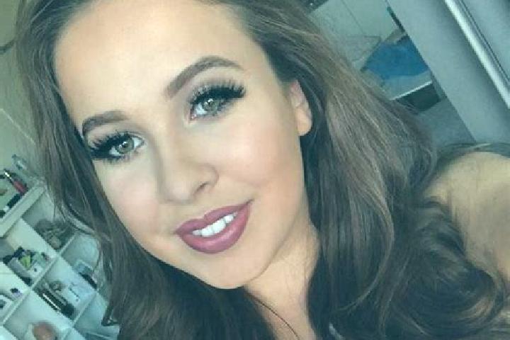Penelope, 22, a auburn amber-eyed middle eastern companion based in Daesan. Offering Prostate Massage, Striptease, Fetish, Dinner Date. Available for incall ...