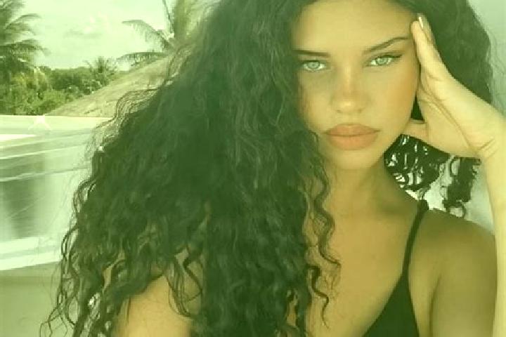 Penelope, 22, a black grey-eyed latina companion based in Mezieres-en-Brenne. Offering Party Girl, Erotic Massage, Prostate Massage. Available for incall and...